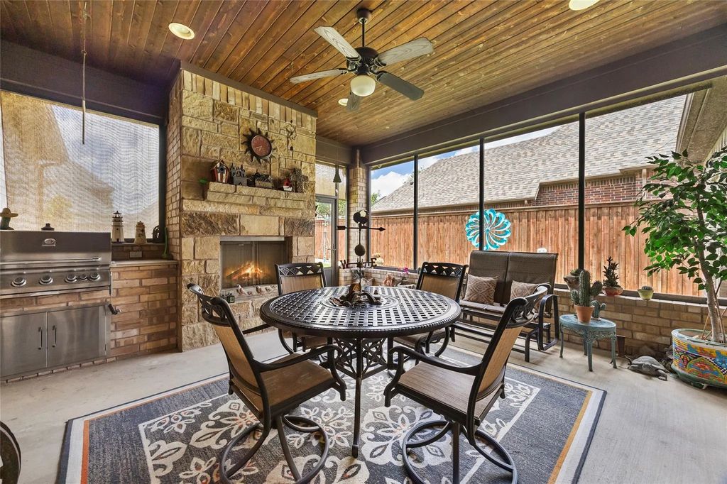 7901 Bentley Drive, North Richland Hills