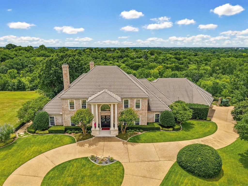 5760 Forest Highlands Drive, Fort Worth
