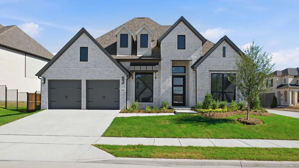 840 River Sky Road, Lavon
