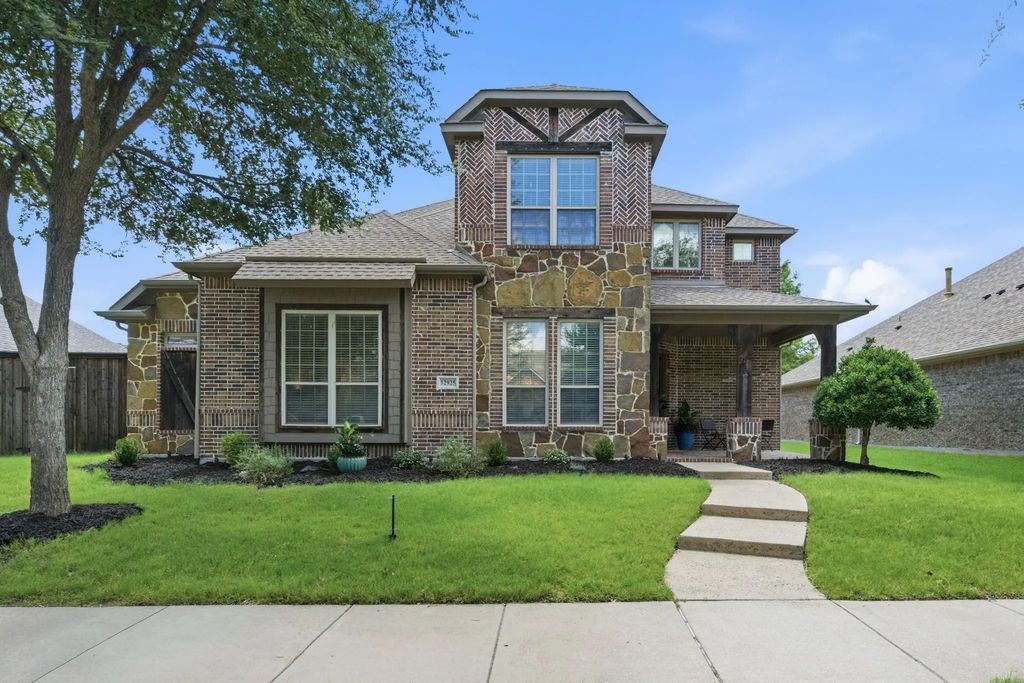 12925 Brook Ridge Drive, Frisco