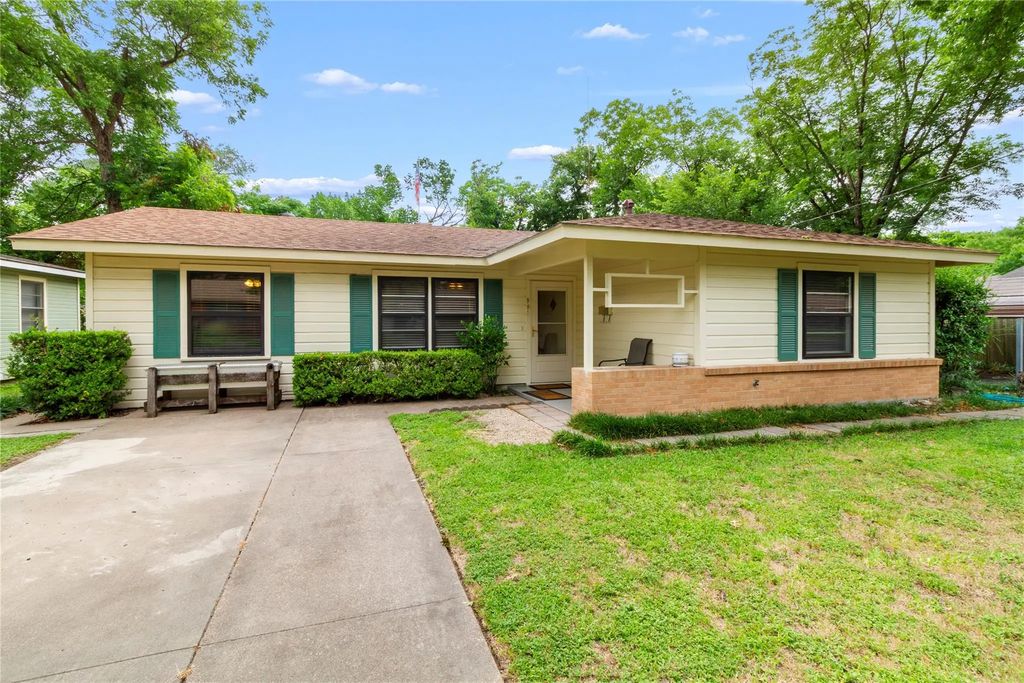 901 N 23 1/2 Street, Corsicana