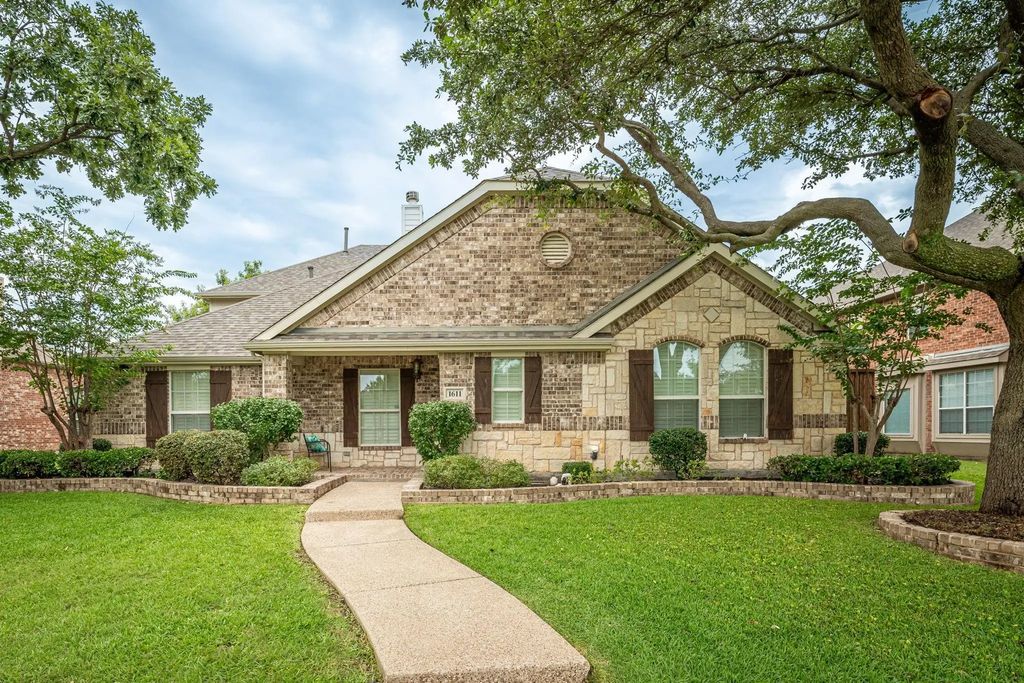 1611 Country Brook Lane, Allen