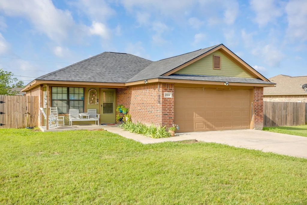 1916 Se 14th Street, Mineral Wells