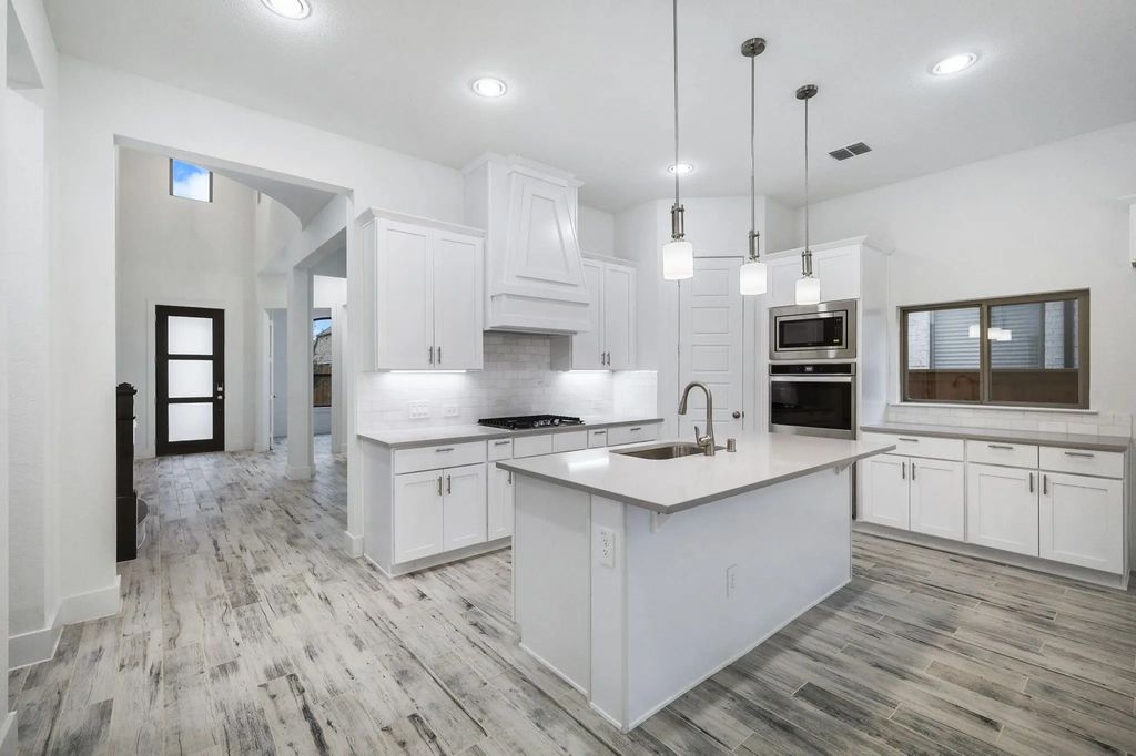 8218 Vitex Avenue, Dallas