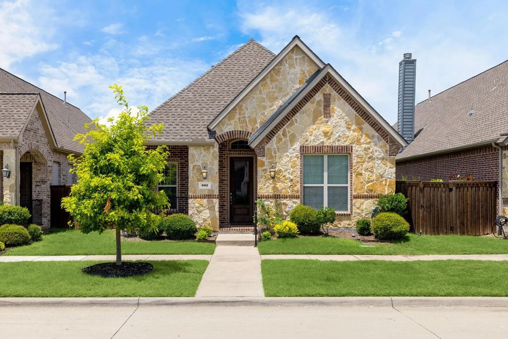 652 Enfield Drive, Frisco