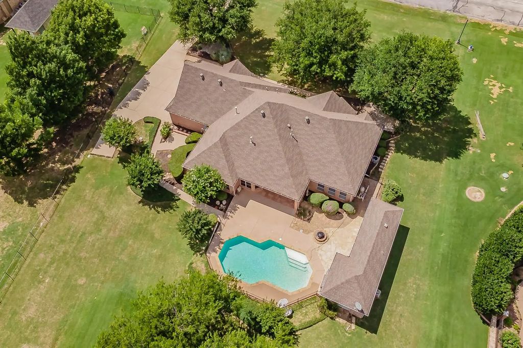 1049 Van Zandt Court, Haslet