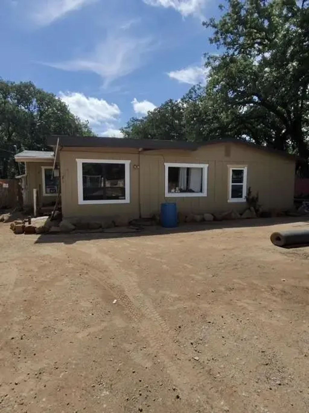100 N Dick Price Road, Kennedale