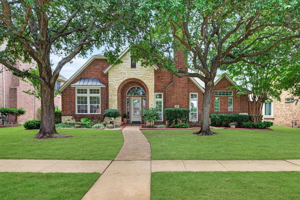 405 Wellington Road, Coppell