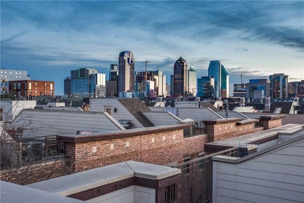 2411 N Hall Street 31, Dallas