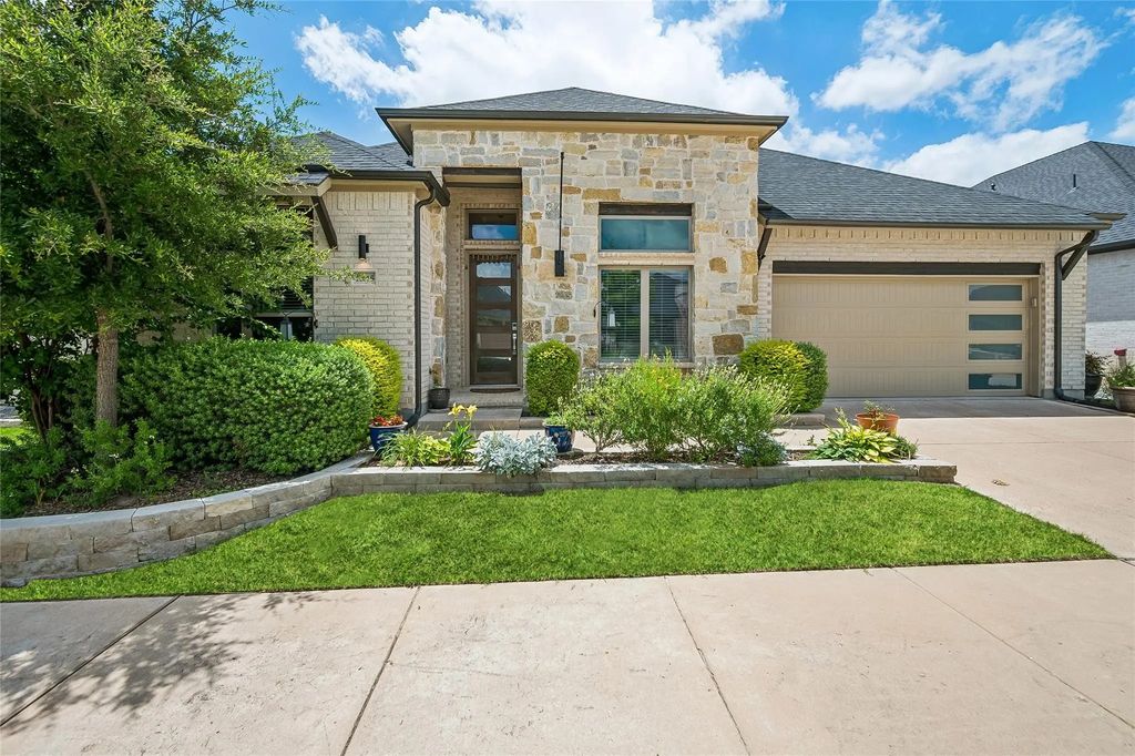 1045 Ocean Breeze Drive, Allen