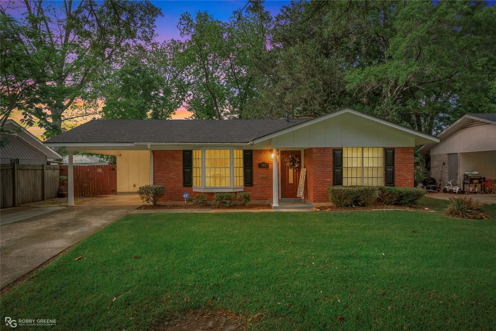 246 Brookbriar Drive, Shreveport