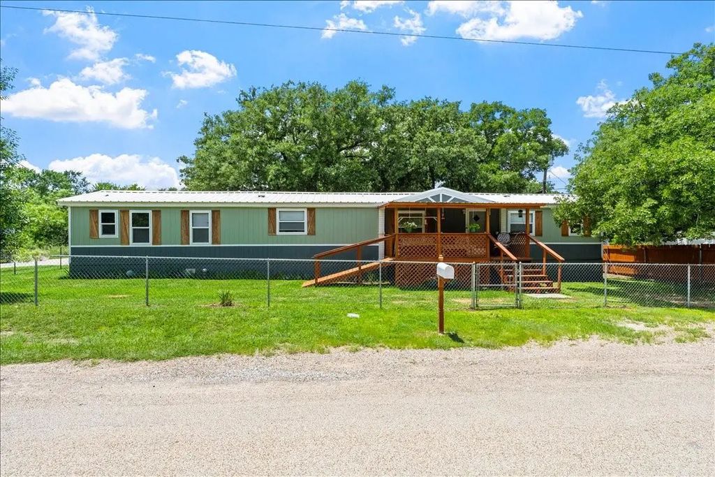 479 Live Oak Loop, Whitney