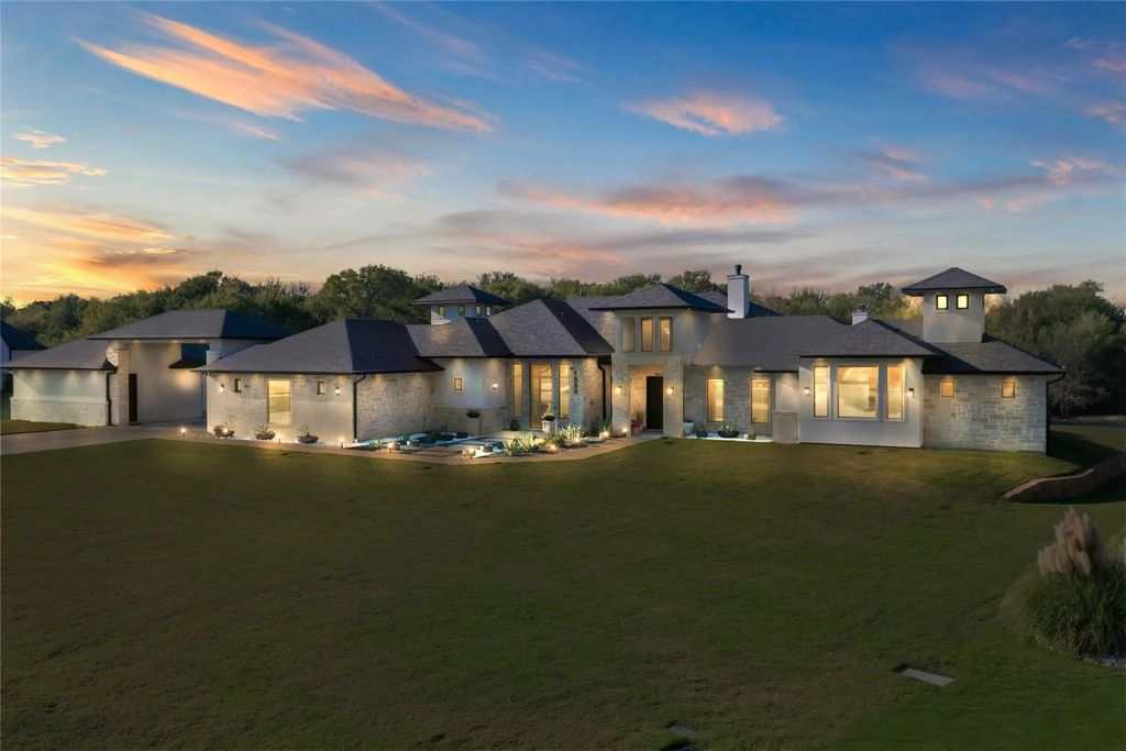 1889 Creekview Court, Argyle
