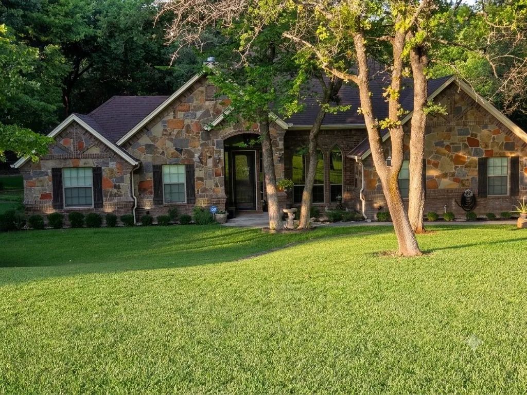 144 Overton Ridge Circle, Weatherford