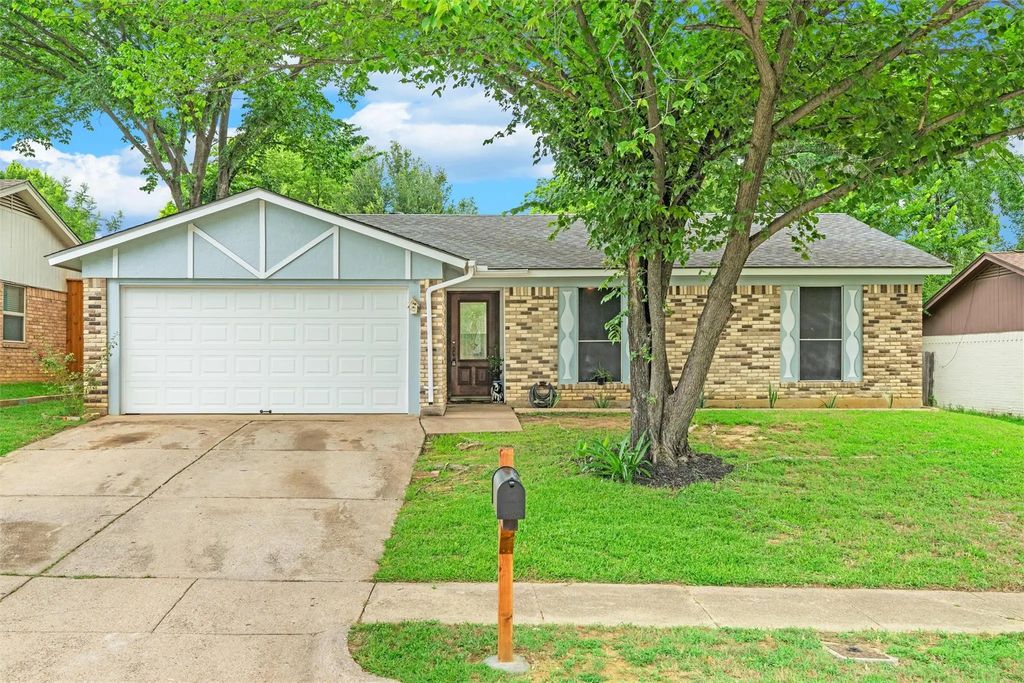 7513 Castillo Road, Fort Worth