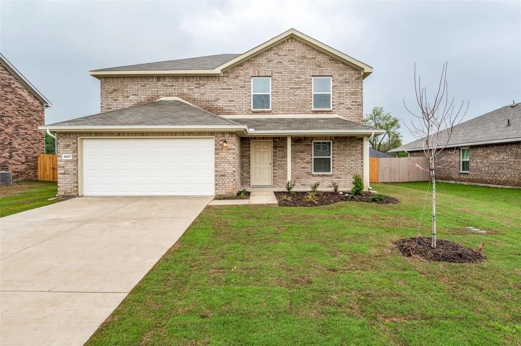 3527 Chestnut Oak Drive, Dallas