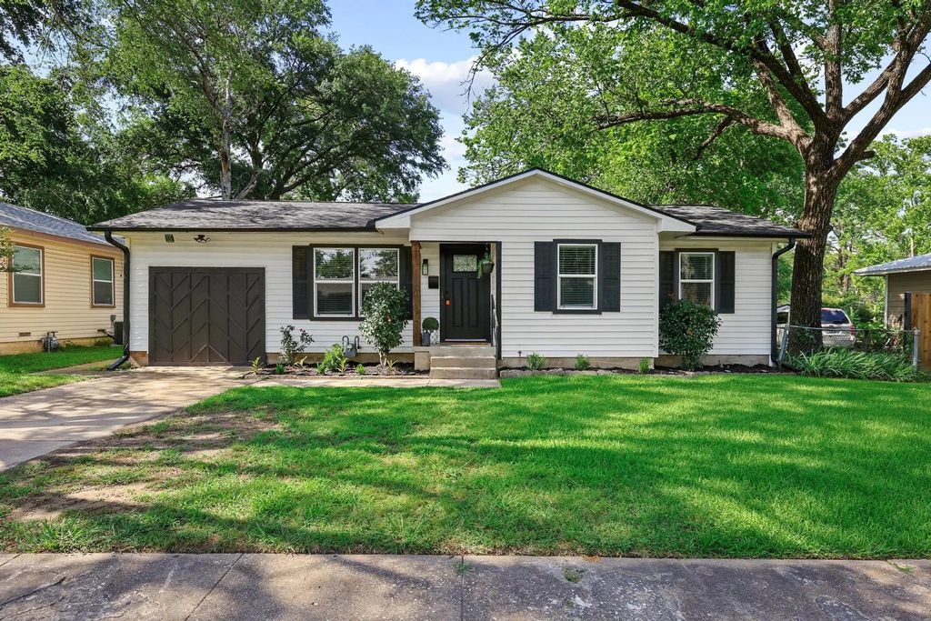 311 Boyd Loop, Bonham