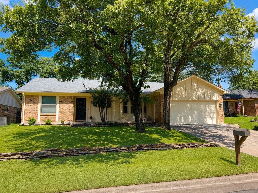 4110 Shamrock Drive, Arlington