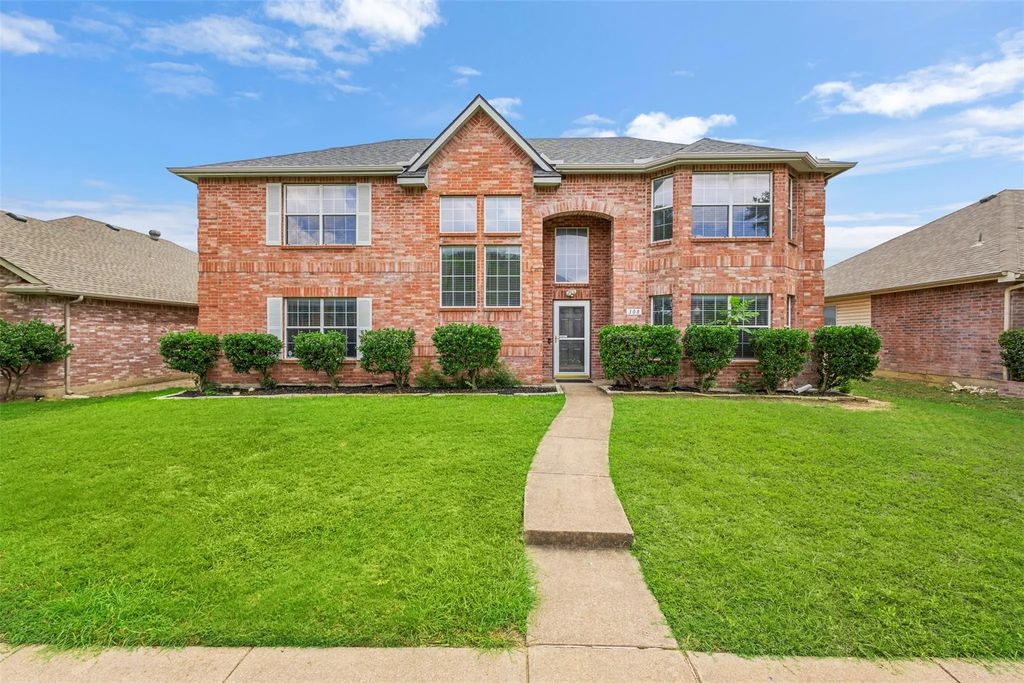 308 Valley Ridge Drive, Red Oak