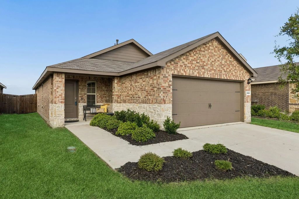 1515 Dilley Lane, Forney