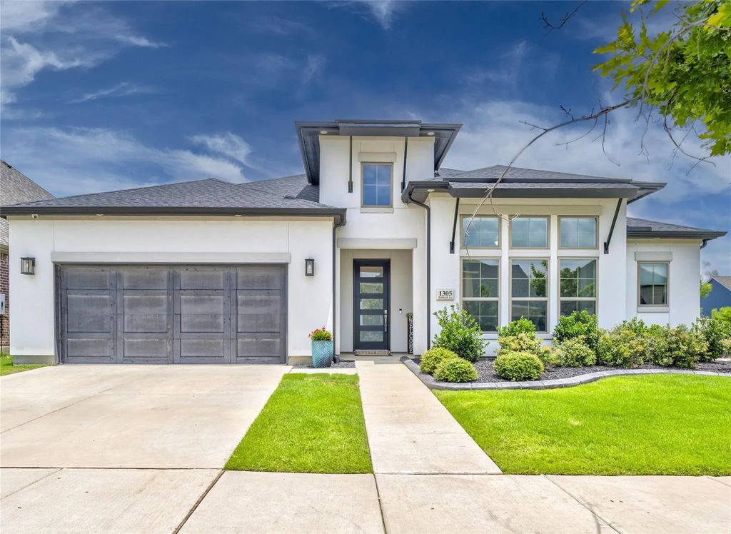 1305 Redbrick Lane, Northlake