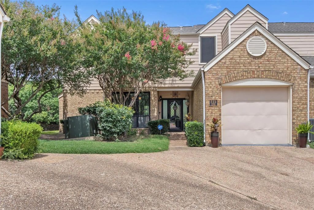 215 Cimarron Trail 1, Irving