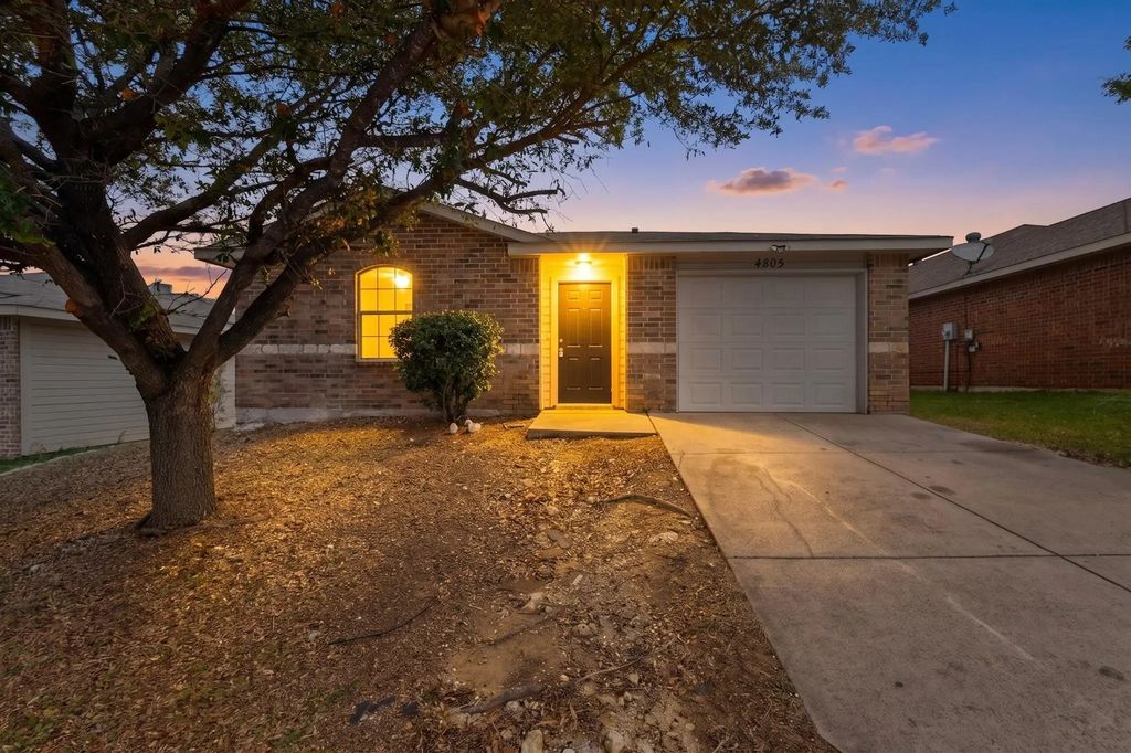 4805 Jesus Maria Court, Dallas