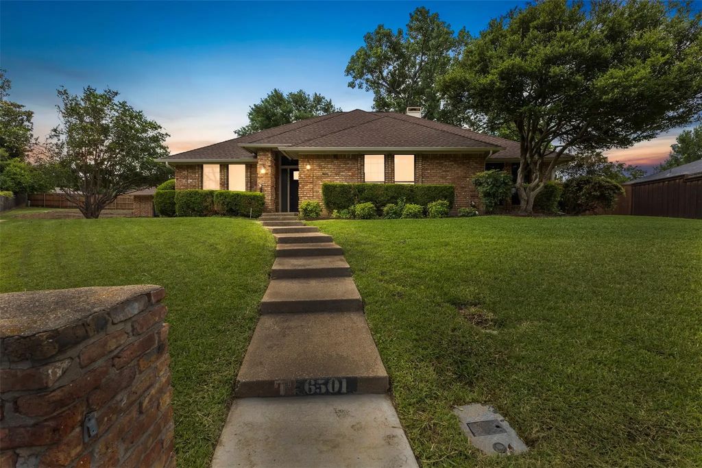 6501 Lake Side Circle, North Richland Hills