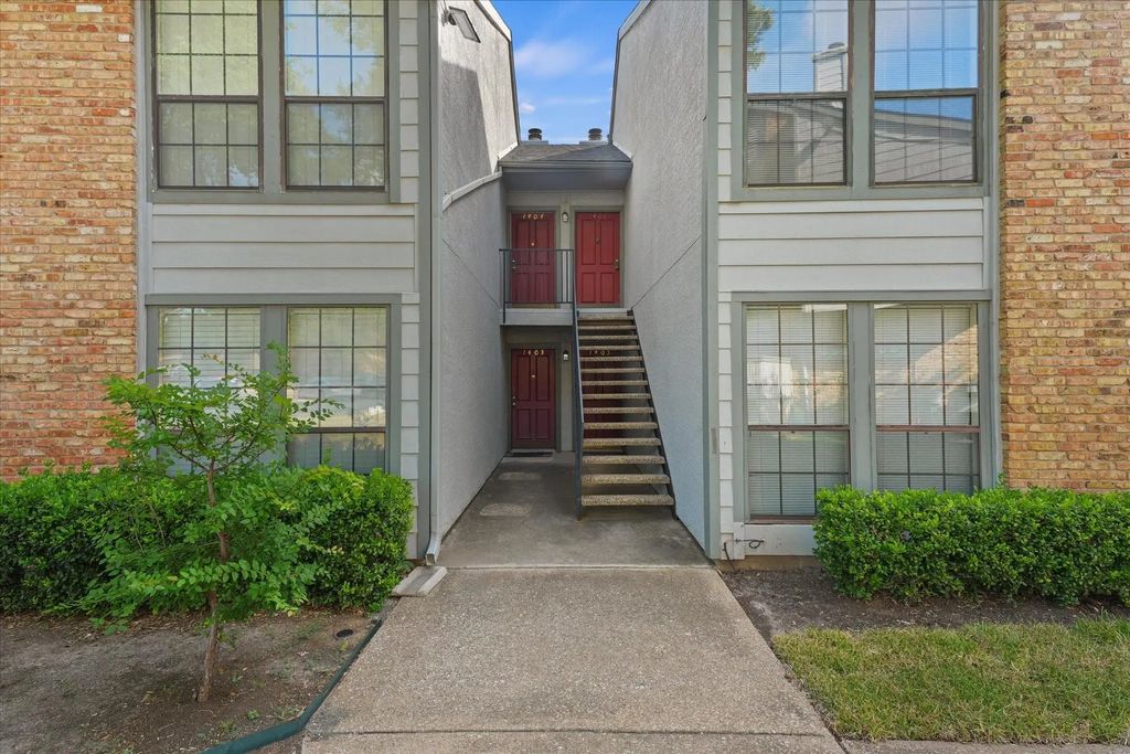 15151 Berry Trail 1404, Dallas