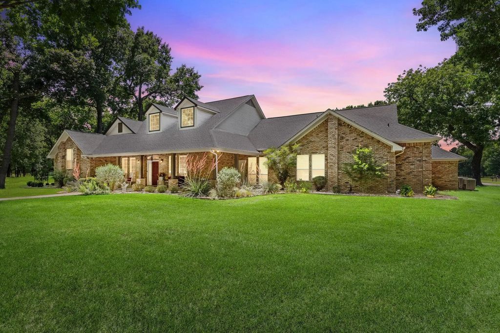 145 Indian Trail, Decatur