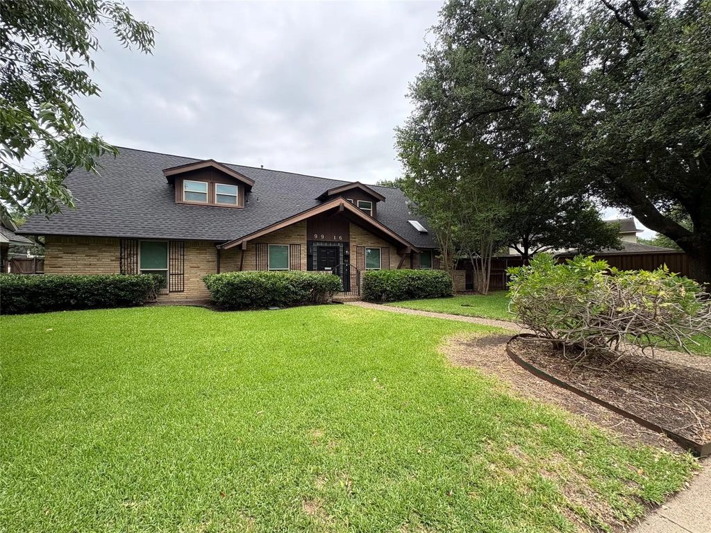 9916 Fieldcrest Drive, Dallas