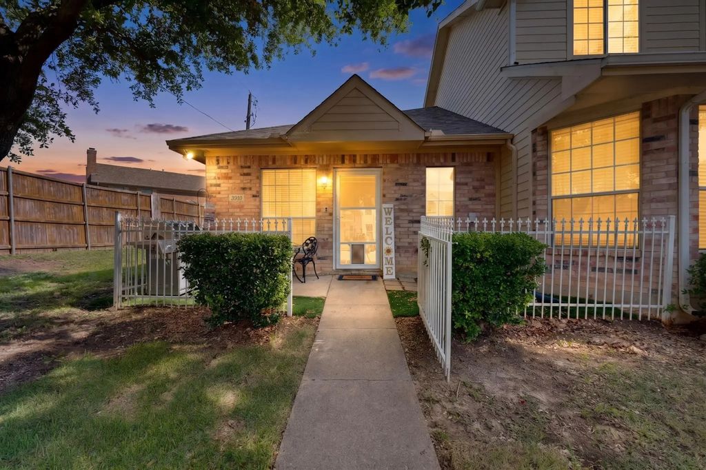 3910 Brandon Park Drive, Garland