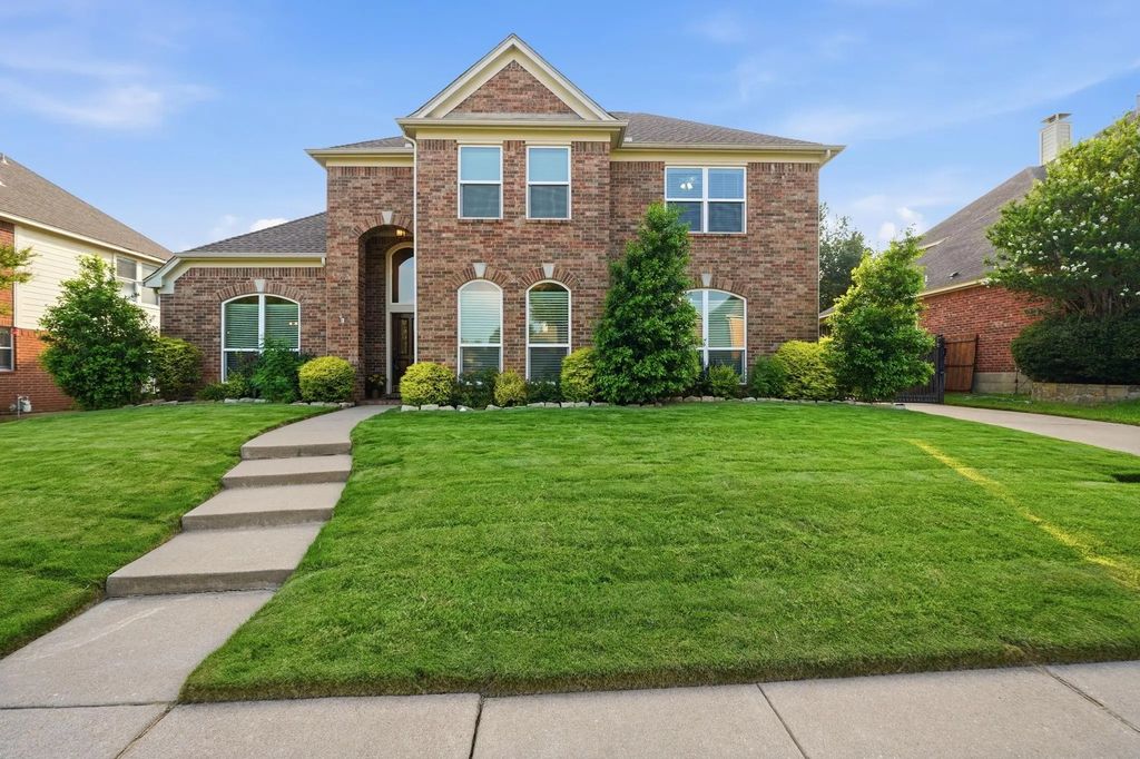 1616 Suncrest Drive, Keller