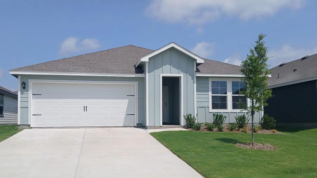 216 Whispering Pine Drive, Royse City