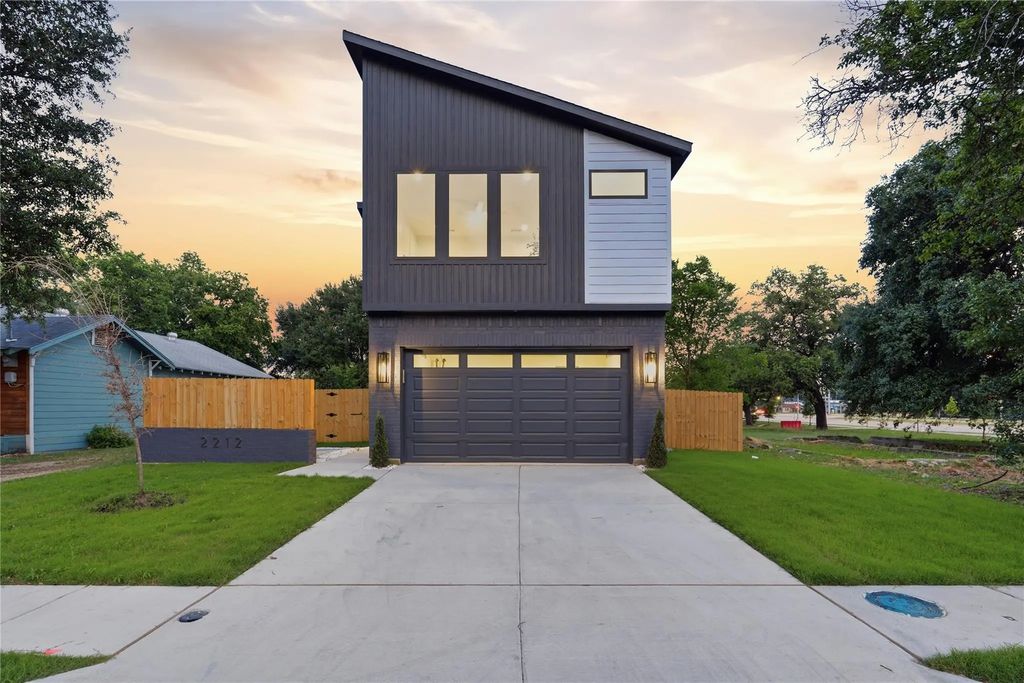 2212 Marburg Street, Dallas