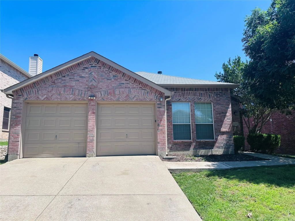 2432 Spoonbill Court, Mesquite