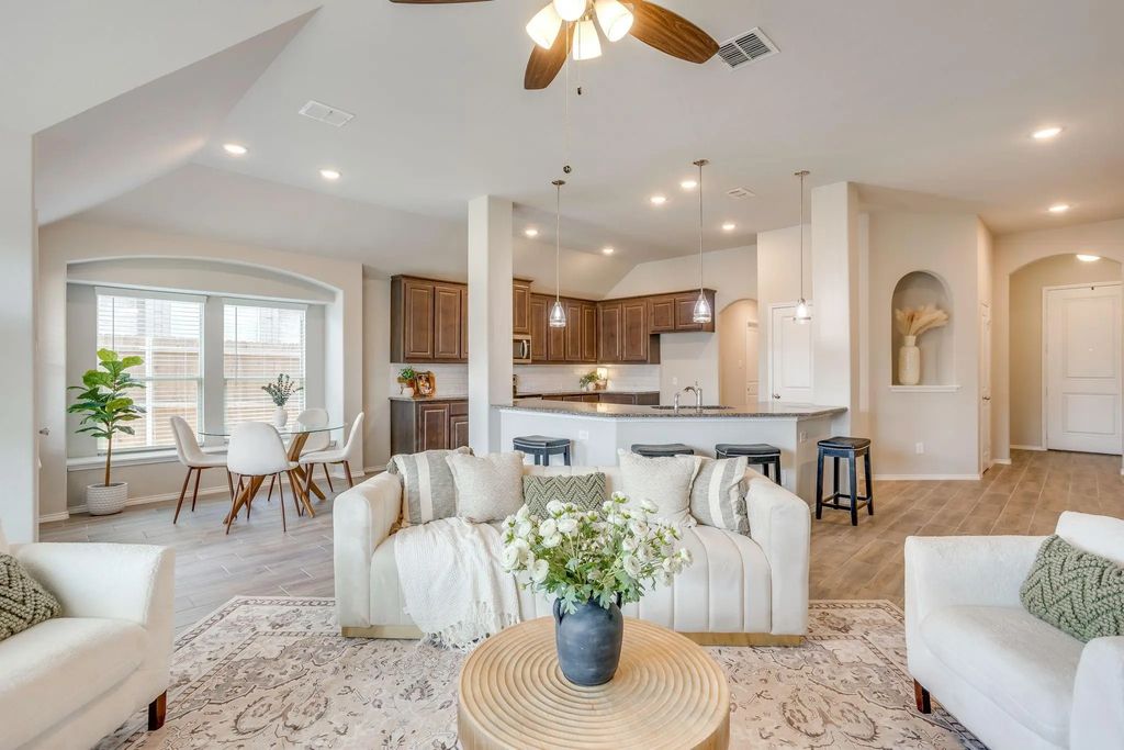 533 Lela Circle, Keene
