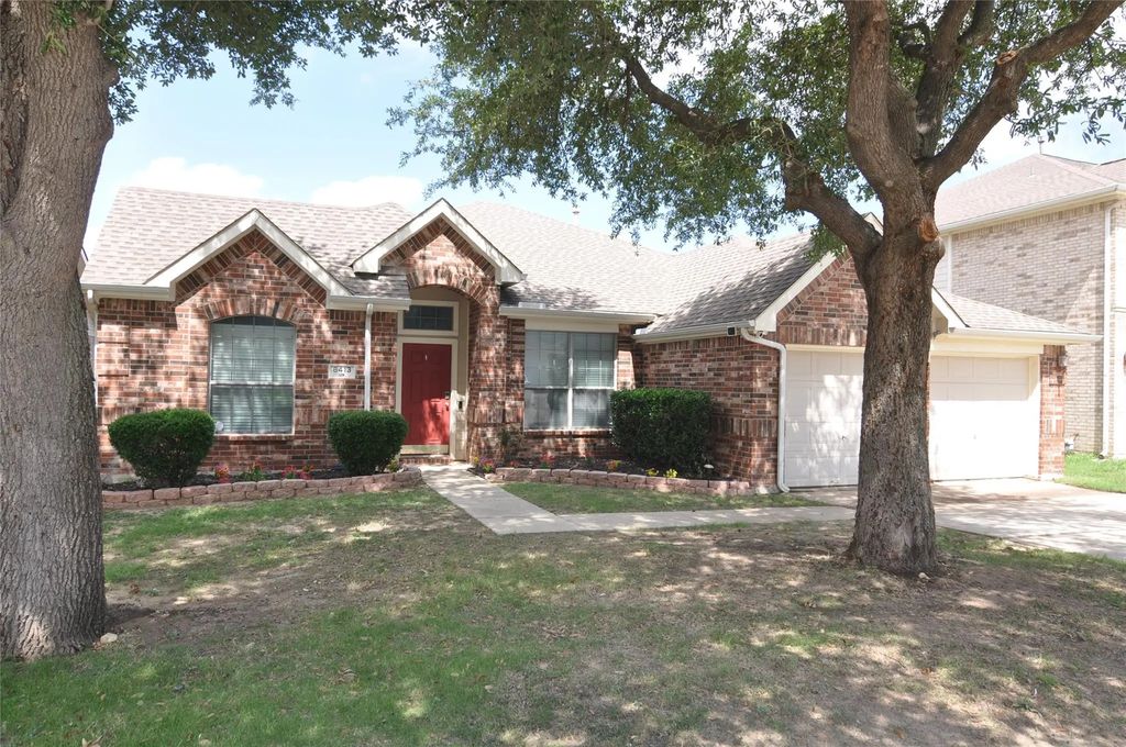 8413 Tribute Lane, Fort Worth