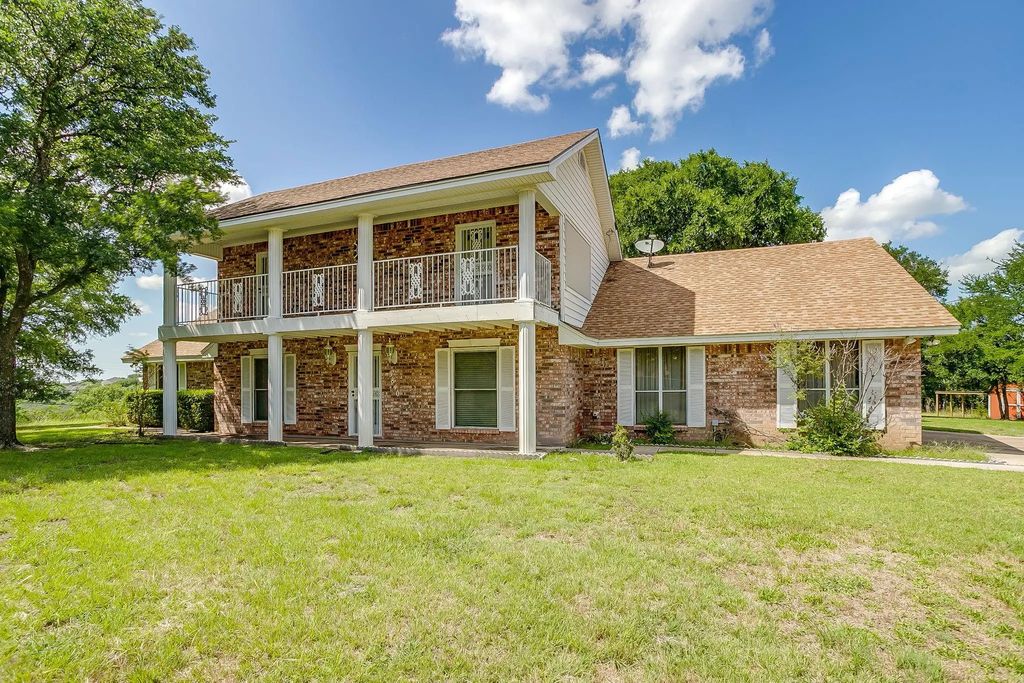 3840 Coronado Court, Weatherford