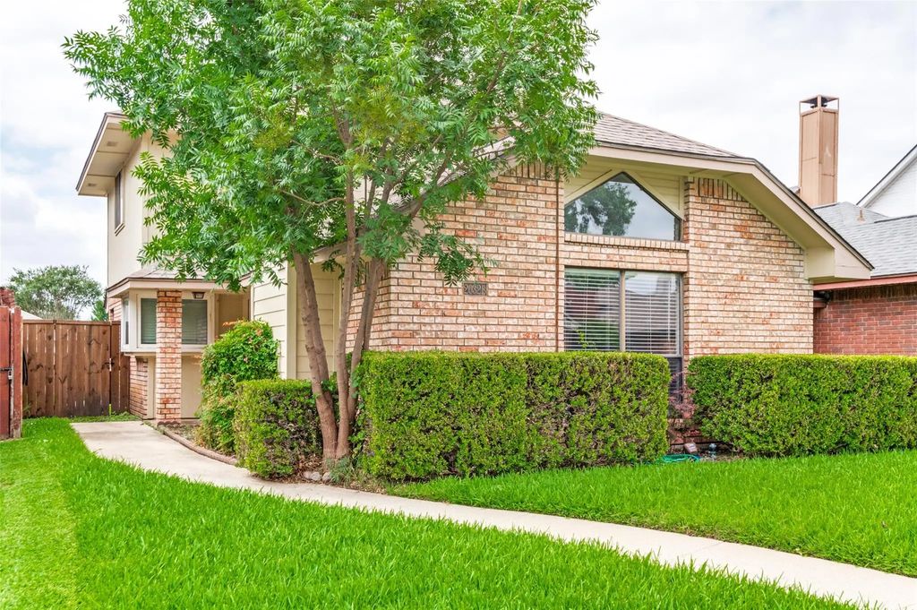 2032 Greenview Drive B, Carrollton