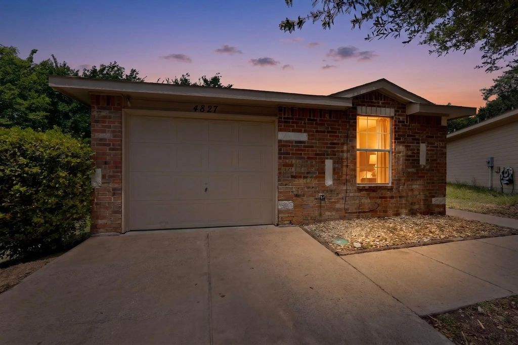 4827 Mexico, Dallas