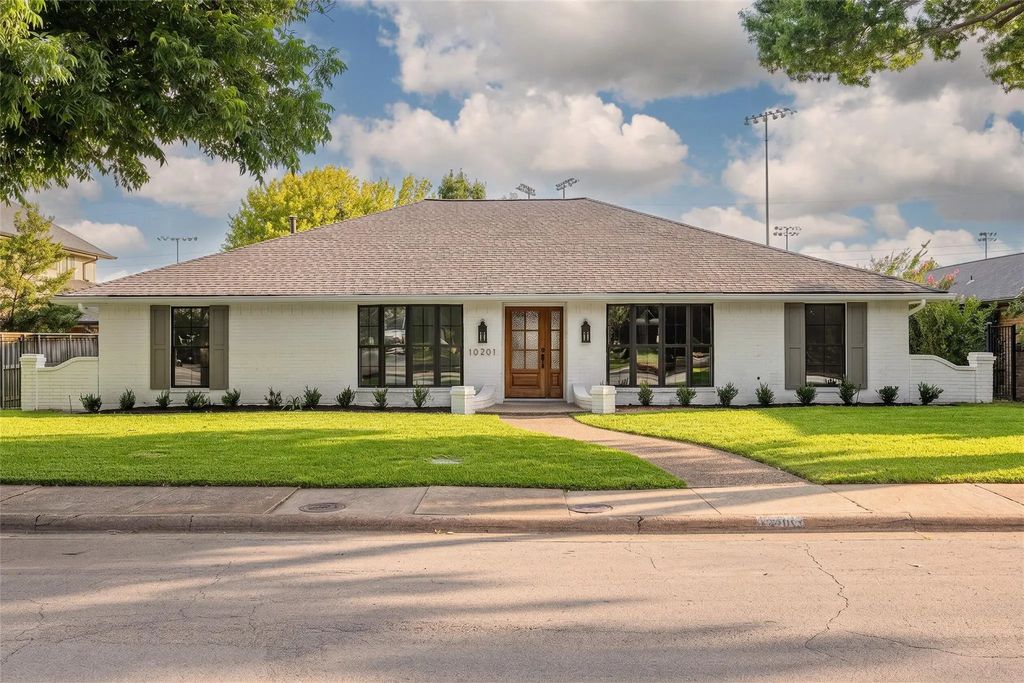 10201 Royal Highlands Drive, Dallas