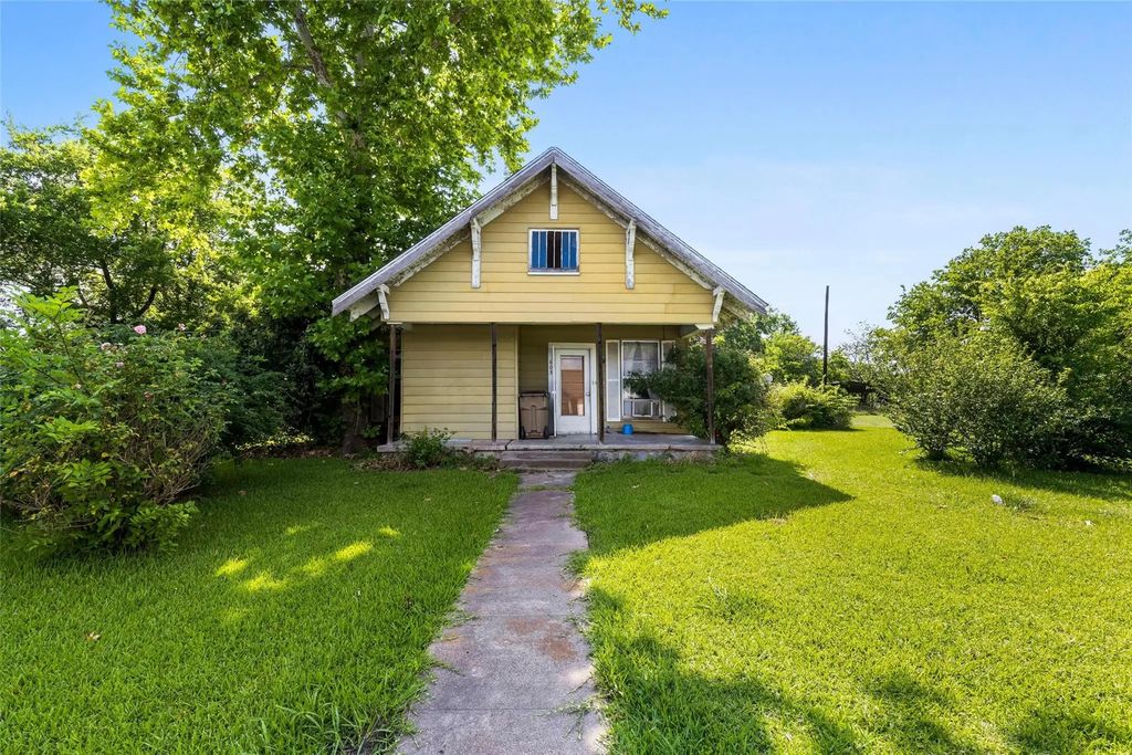 603 Gladys Street, Lone Oak