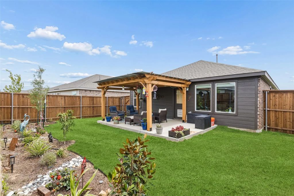 14163 Kempt Drive, Pilot Point