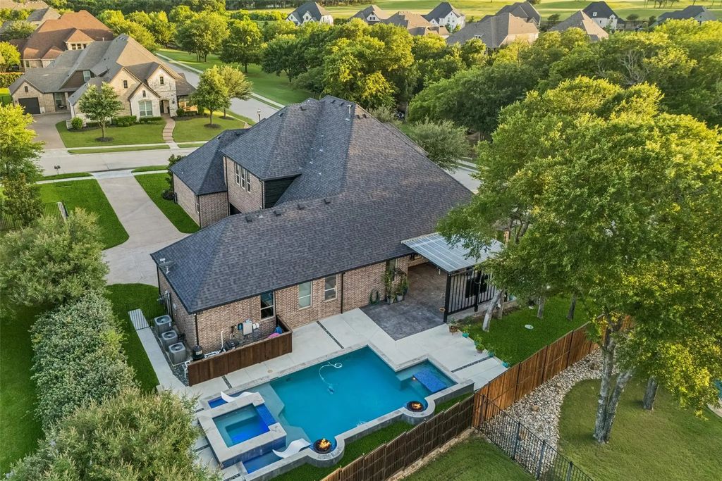 1 Hale Court, Trophy Club