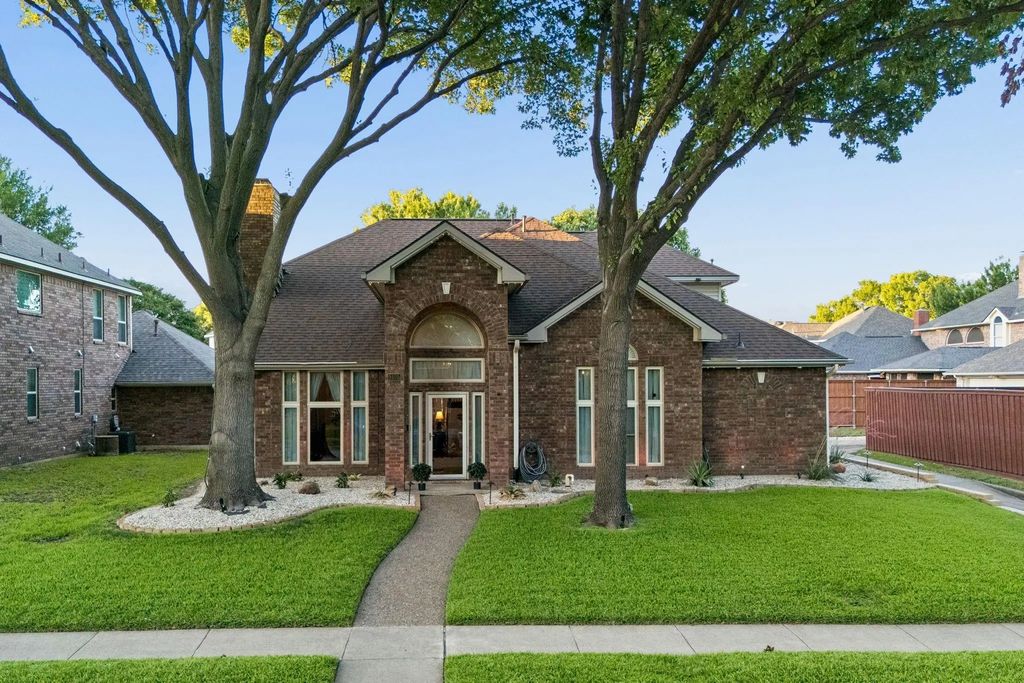 9105 Clearlake Drive, Rowlett