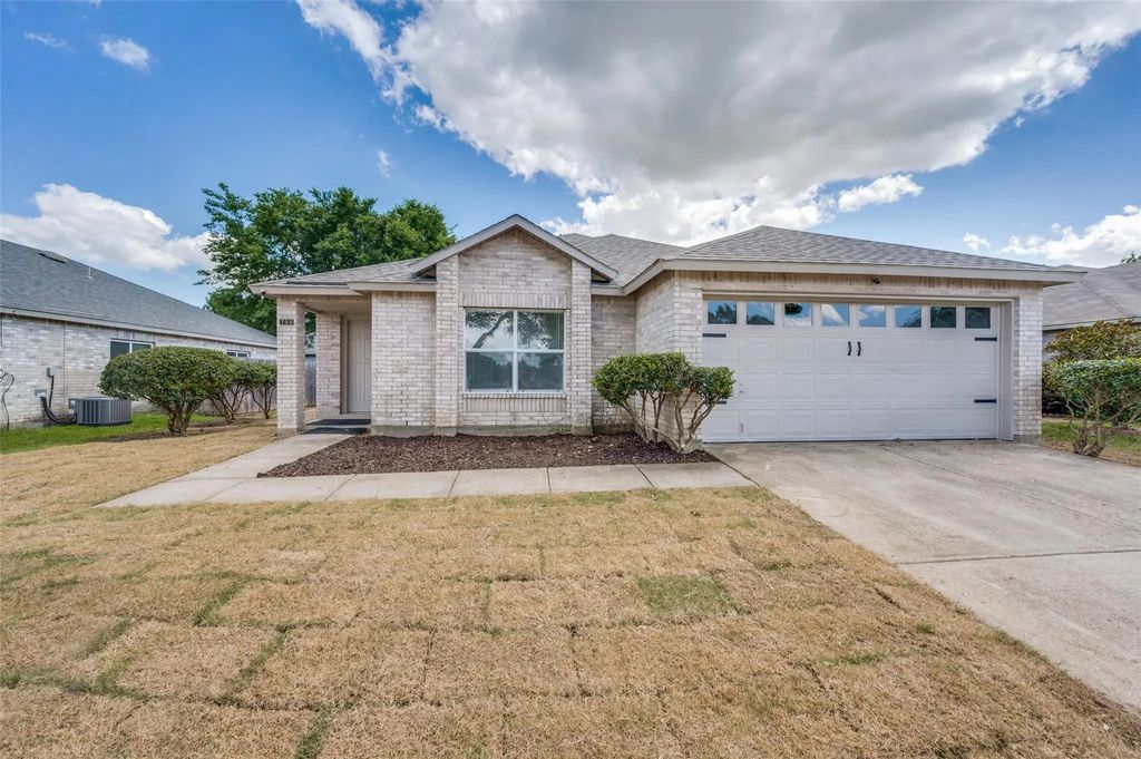700 Capricorn Street, Cedar Hill