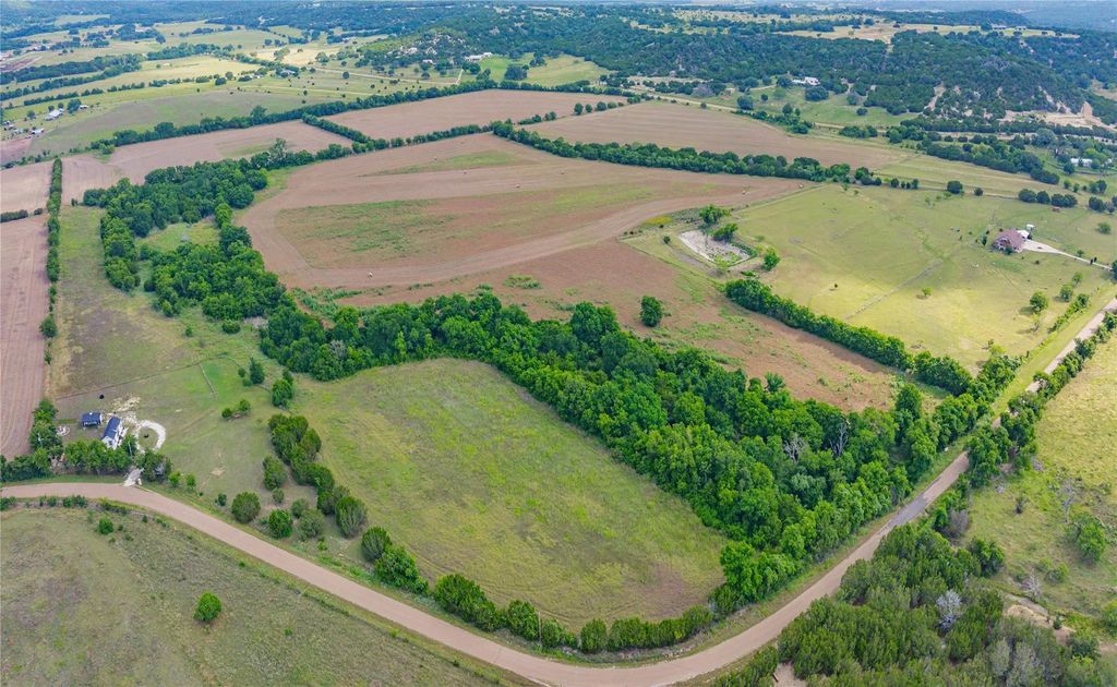 Tbd Fm 2136 Road, Clifton