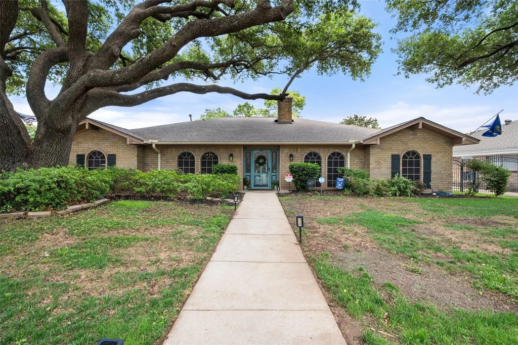 1307 S Westador Drive, Arlington