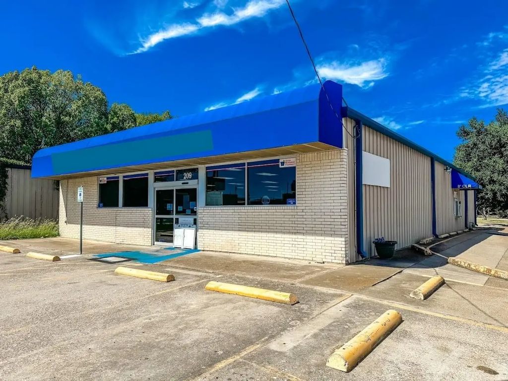209 N Ellis Street, Groesbeck